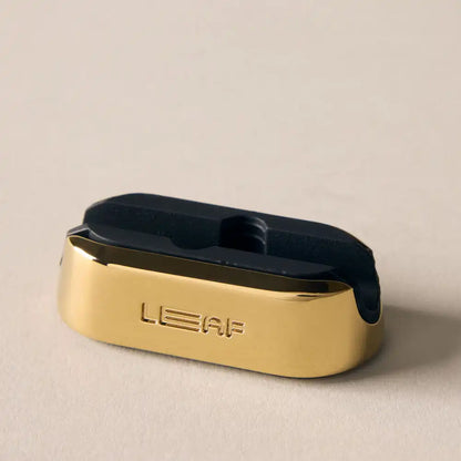 Dermaplaner Stand, Gold